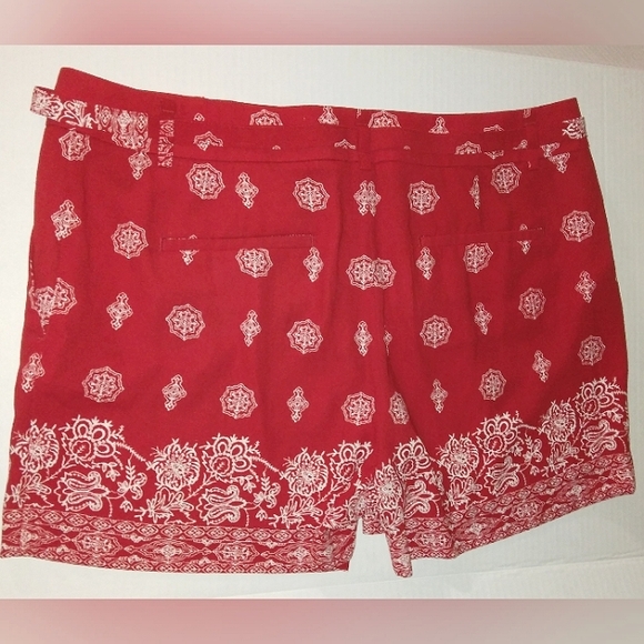 Brand New☆ANN TAYLOR☆LOFT☆Striking Red Bandana Print Women's Casual Shorts - Picture 4 of 12